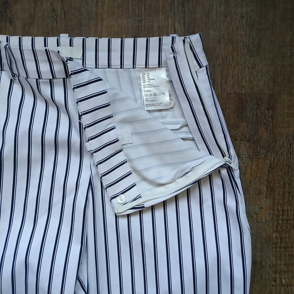 H&M Black & White Striped Pants Size 10 - Picture 4 of 6